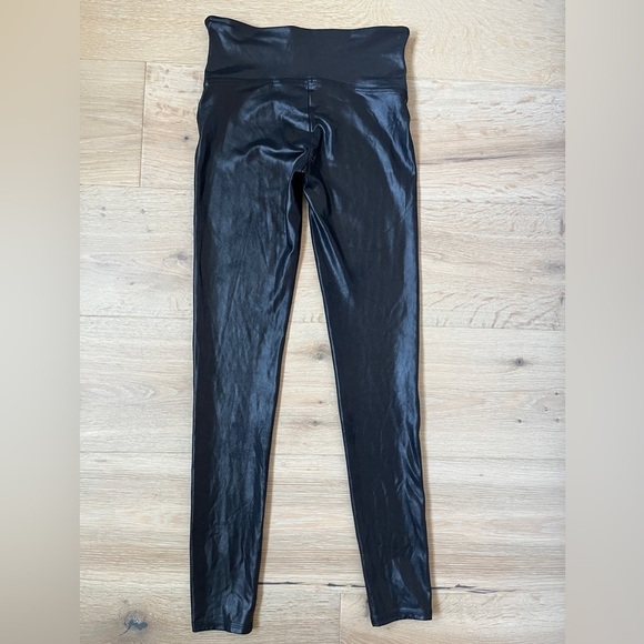 SPANX Faux Leather Black Leggings Women’s Sz M *Q26 - Picture 3 of 4